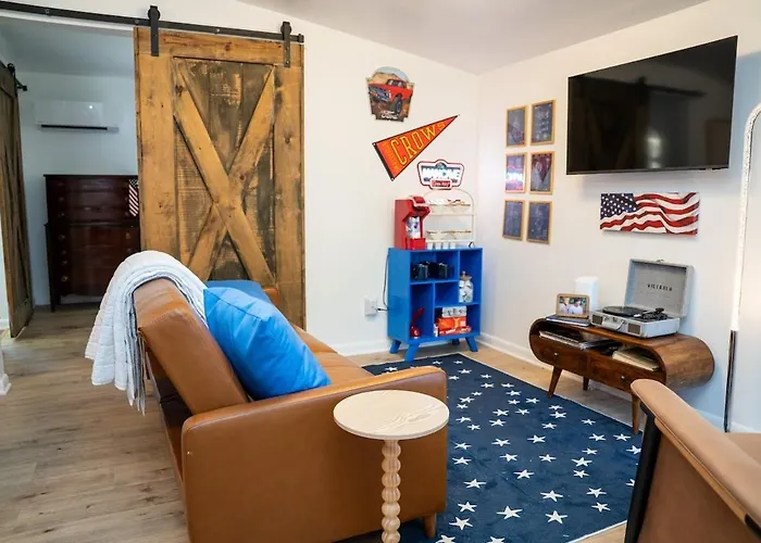 The Clark - Where Superheroes Sleep Metropolis