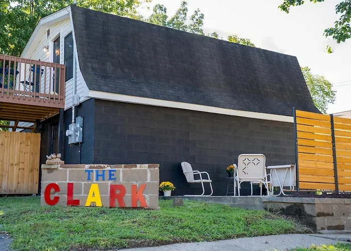 Apartment The Clark - Where Superheroes Sleep *